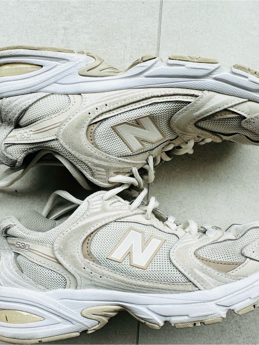 New Balance Women's 530 Sneakers in Beige and White